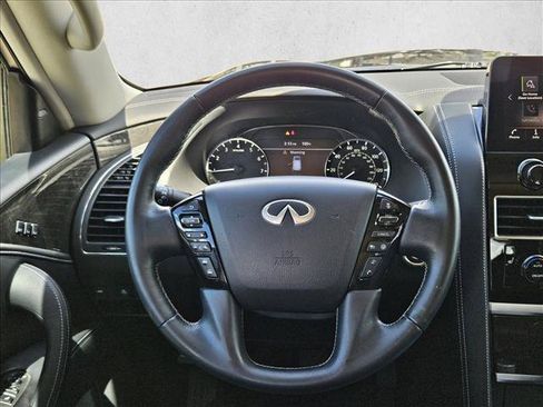 Used 2022 INFINITI QX80 Luxe w/ All-Season Package RWD image 18