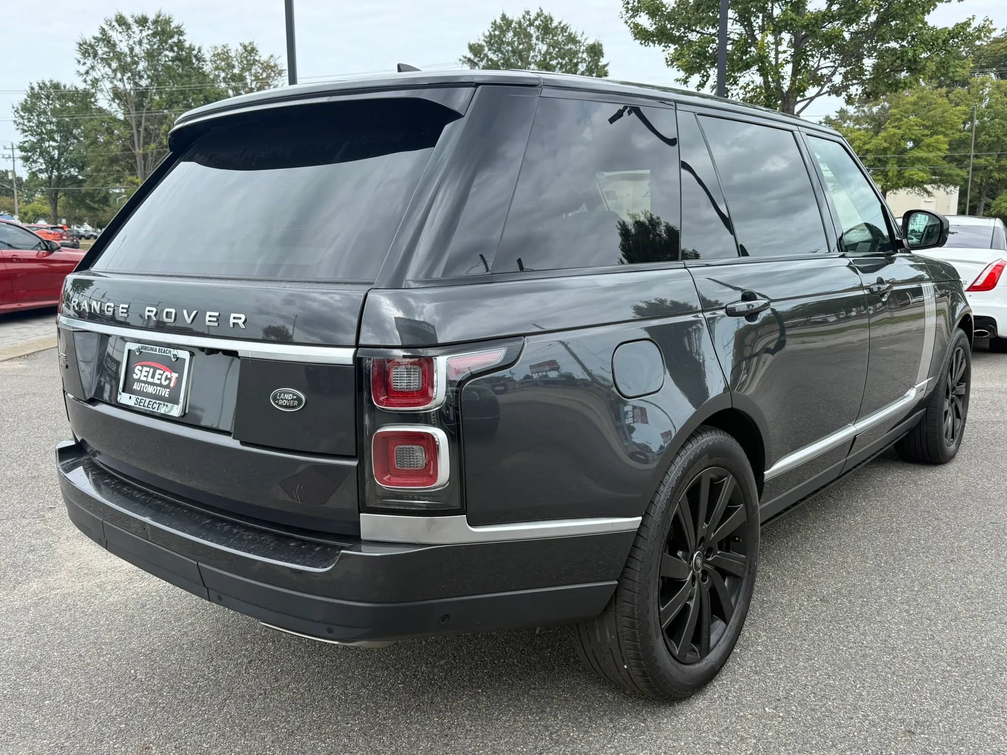 Used 2020 Land Rover Range Rover Long Wheelbase HSE AWD/4WD image 4