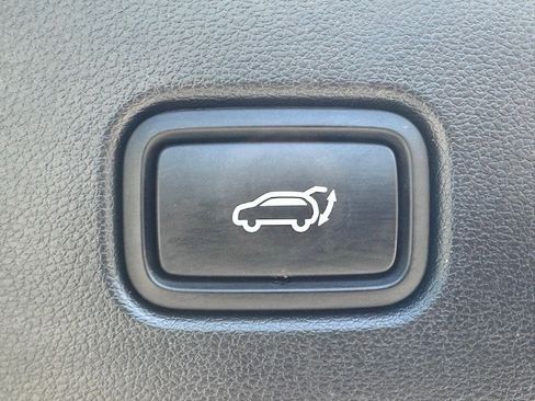 Used 2023 Hyundai Tucson Limited image 15