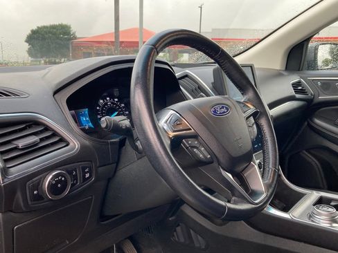 Used 2023 Ford Edge Titanium AWD/4WD image 9