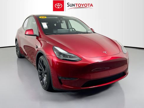 Used 2024 Tesla Model Y Performance AWD/4WD image 1