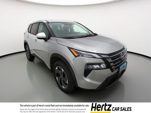 Used 2025 Nissan Rogue SV image 1