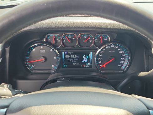 Used 2017 Chevrolet Suburban Premier AWD/4WD image 24