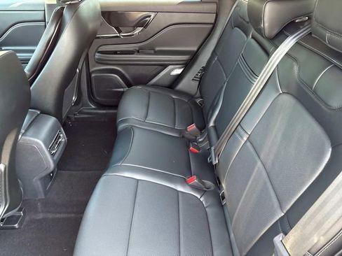New 2025 Lincoln Corsair Grand Touring AWD/4WD image 18