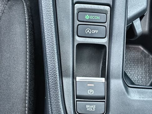 Certified 2025 Honda Accord SE image 41