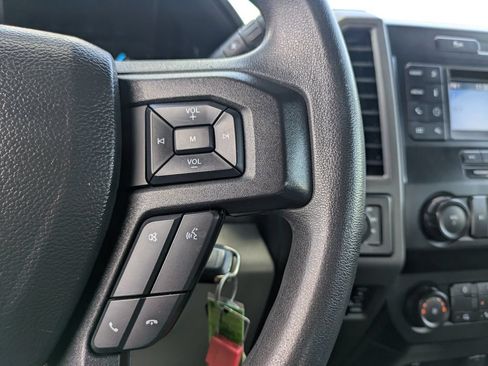 Used 2022 Ford F550 4x4 Crew Cab Super Duty w/ Power Equipment Group image 28