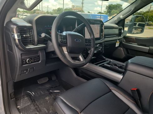 New 2026 Ford F250 Lariat w/ Lariat Premium Package AWD/4WD image 17