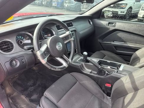 Used 2013 Ford Mustang Coupe RWD image 10