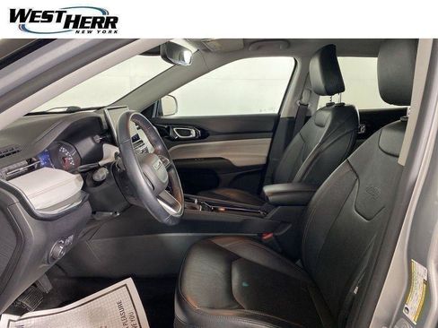 Used 2022 Jeep Compass Limited AWD/4WD image 43