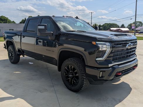 New 2026 Chevrolet Silverado 2500 LT w/ Trail Boss Package AWD/4WD image 5