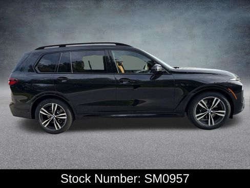New 2026 BMW X7 xDrive40i AWD/4WD image 6