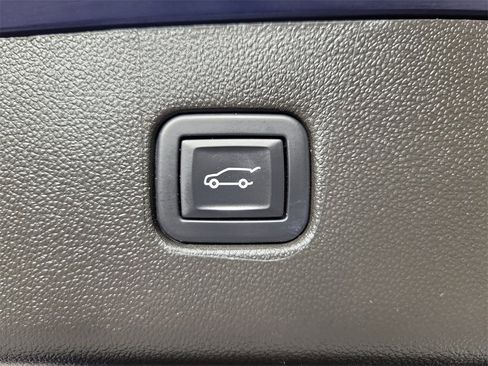 Used 2023 Chevrolet Blazer LT w/ Convenience Package image 8