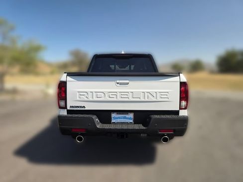 New 2026 Honda Ridgeline Black Edition image 7