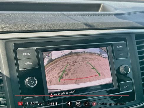 Used 2023 Volkswagen Atlas Cross Sport SE FWD image 17