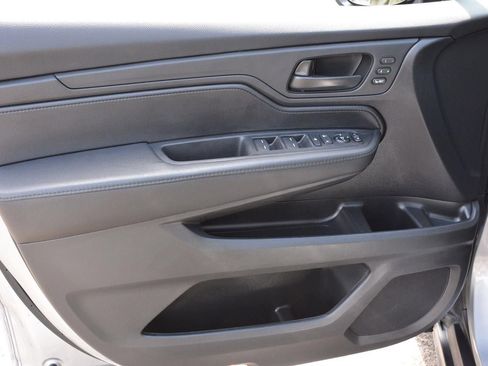 Used 2026 Honda Odyssey EX-L image 13