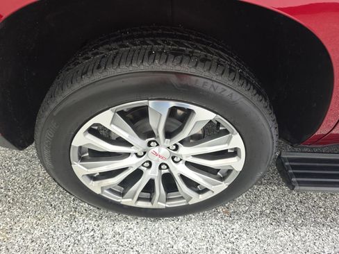 Used 2023 GMC Yukon Denali image 13