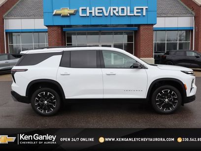 New 2026 Chevrolet Traverse LT w/ Sun and Wheel Package