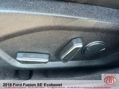 Used 2018 Ford Fusion SE w/ Fusion SE Technology Package FWD image 13