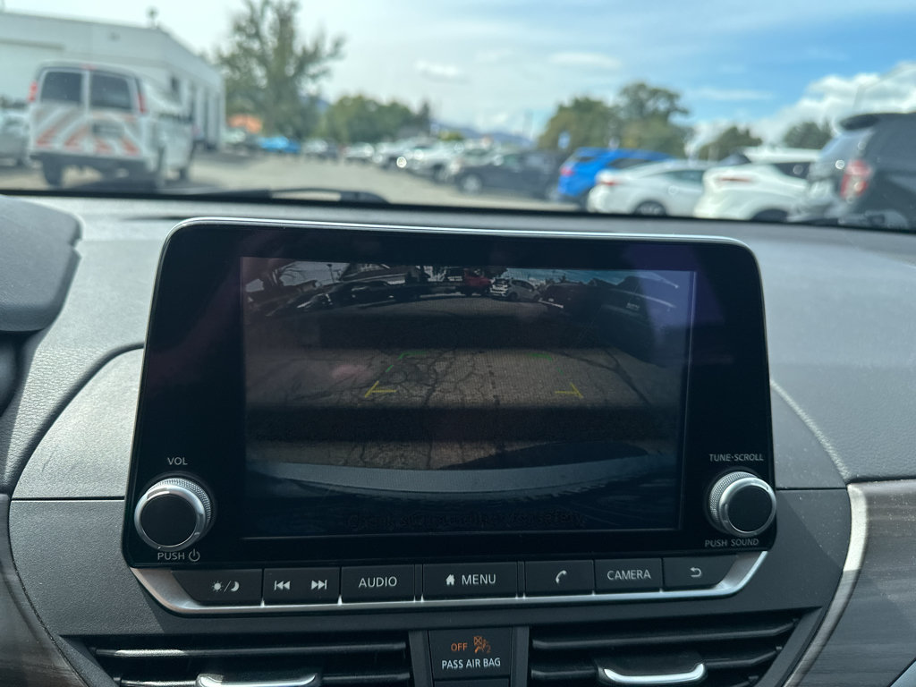 Used 2024 Nissan Altima 2.5 SV FWD image 28