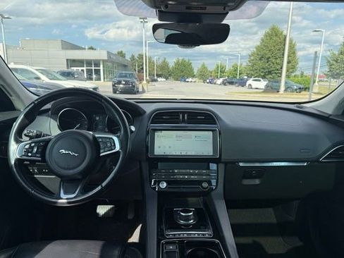 Used 2020 Jaguar F-PACE Prestige AWD/4WD image 5
