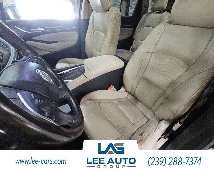 Used 2018 Buick Enclave Premium w/ Experience Buick Package AWD/4WD image 5