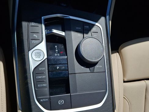 Used 2023 BMW 330i xDrive Sedan w/ Convenience Package image 25