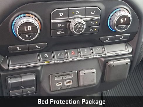 Used 2019 Chevrolet Silverado 1500 LT w/ Convenience Package AWD/4WD image 17