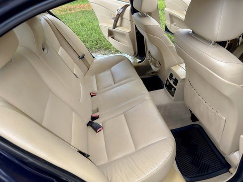 Used 2006 BMW 525xi Sedan image 30