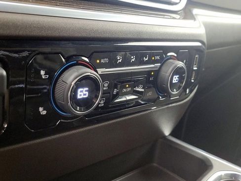 Used 2022 Chevrolet Silverado 1500 RST image 5