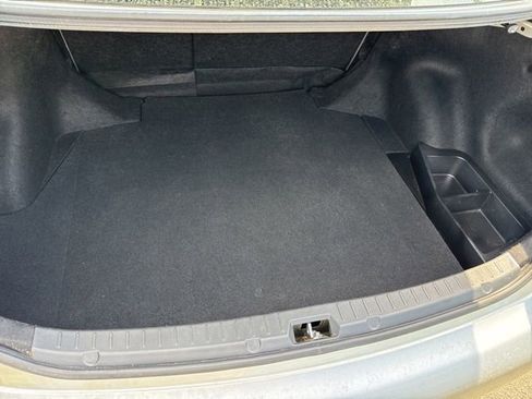 Used 2010 Toyota Corolla image 21