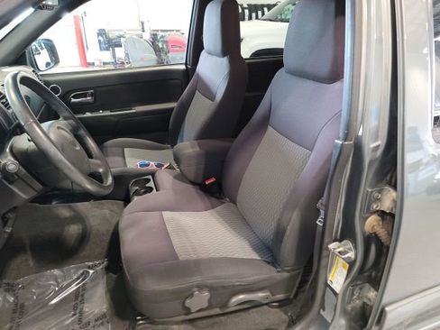 Used 2011 Chevrolet Colorado LT AWD/4WD image 16