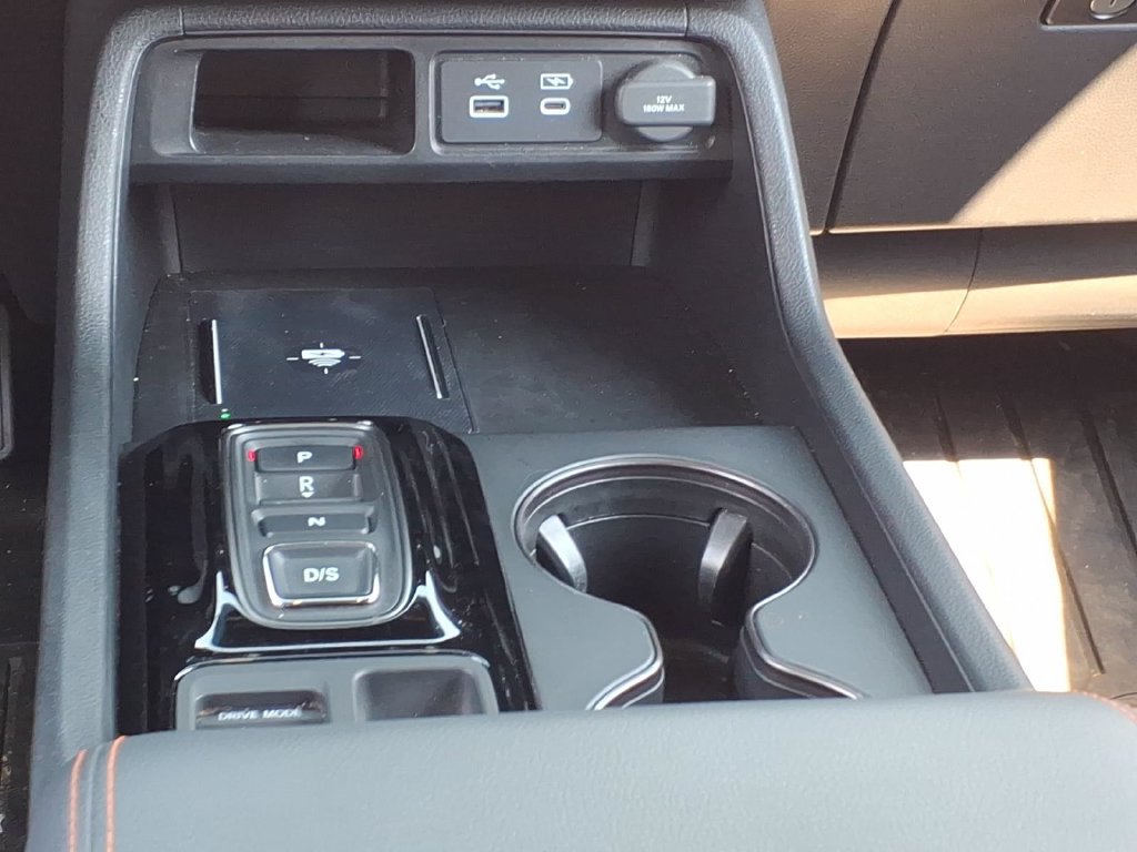 Used 2025 Honda Pilot TrailSport image 18