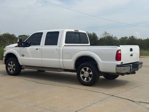Used 2011 Ford F250 Lariat w/ Chrome Pkg AWD/4WD image 5
