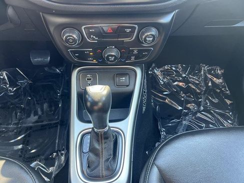Used 2020 Jeep Compass Latitude w/ Popular Equipment Group FWD image 14