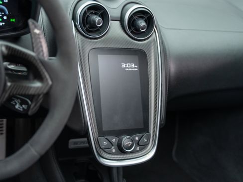 Used 2018 McLaren 570S Spider RWD image 34
