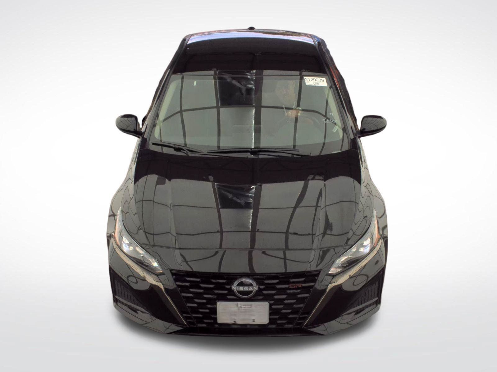 Used 2025 Nissan Altima 2.5 SR AWD/4WD image 6