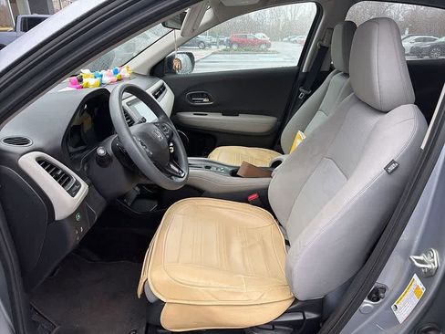 Used 2020 Honda HR-V EX image 7