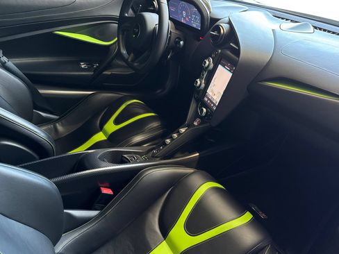 Used 2022 McLaren 765LT RWD image 17