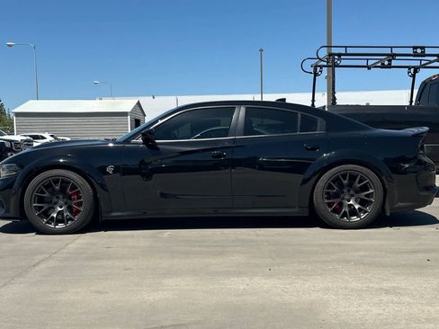 Used 2020 Dodge Charger SRT Hellcat w/ Navigation & Travel Group RWD image 6