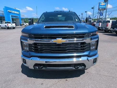 New 2026 Chevrolet Silverado 3500 LT w/ All Star Edition AWD/4WD image 4