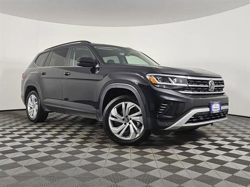 Used 2022 Volkswagen Atlas SE image 1