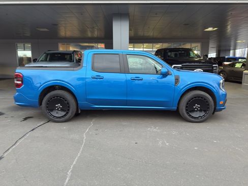 New 2025 Ford Maverick Lobo image 3