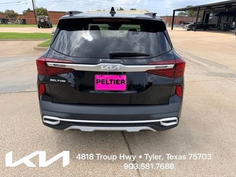 Used 2023 Kia Seltos S w/ Navigation Package FWD image 10