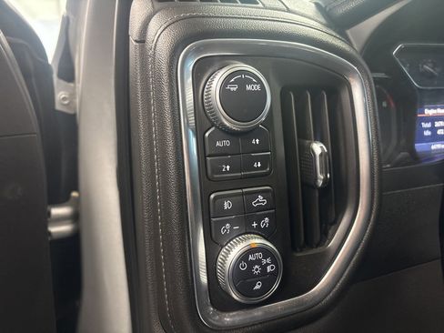 Used 2020 GMC Sierra 1500 SLT w/ X31 Off-Road Package image 13