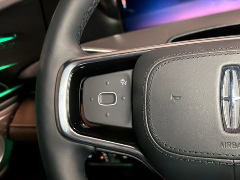 New 2026 Lincoln Nautilus Reserve AWD/4WD image 22