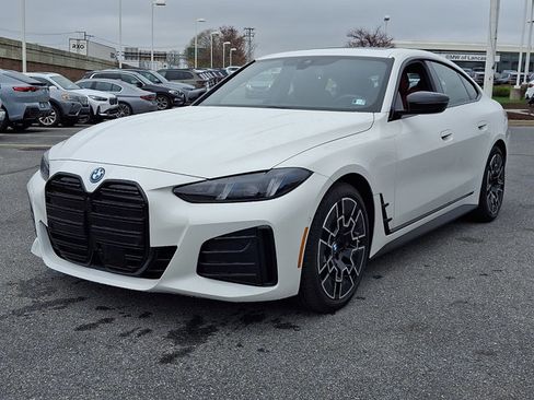 Certified 2025 BMW i4 xDrive40i w/ M Sport Package AWD/4WD image 3