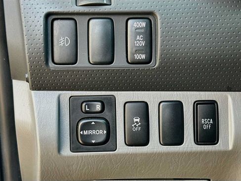 Used 2012 Toyota Tacoma 4x4 Double Cab w/ TRD Sport Pkg image 10