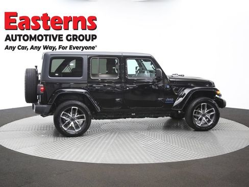 Used 2024 Jeep Wrangler Unlimited AWD/4WD image 44