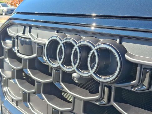New 2026 Audi SQ8 Prestige image 23