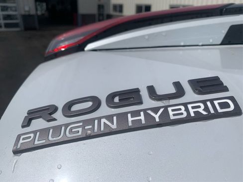 New 2026 Nissan Rogue SL AWD/4WD image 15